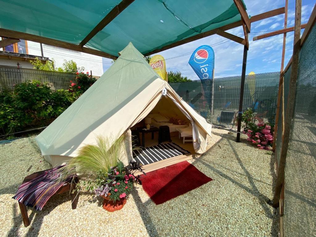 Aurora Glamping Hotel Vama Veche Exterior photo