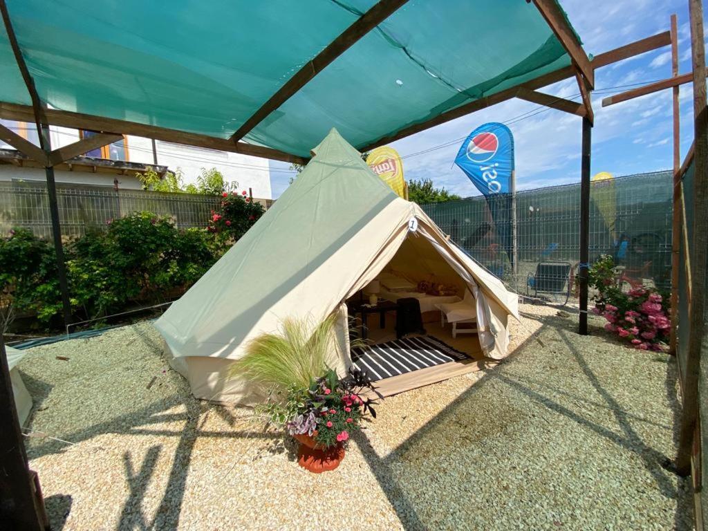 Aurora Glamping Hotel Vama Veche Exterior photo